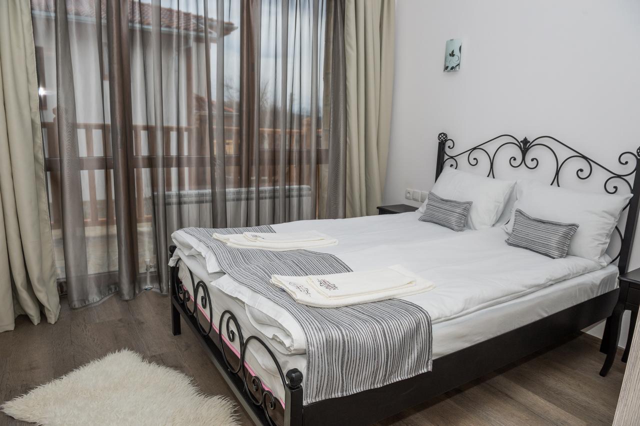 Hotel Sinjirite Complex Elena Zewnętrze zdjęcie