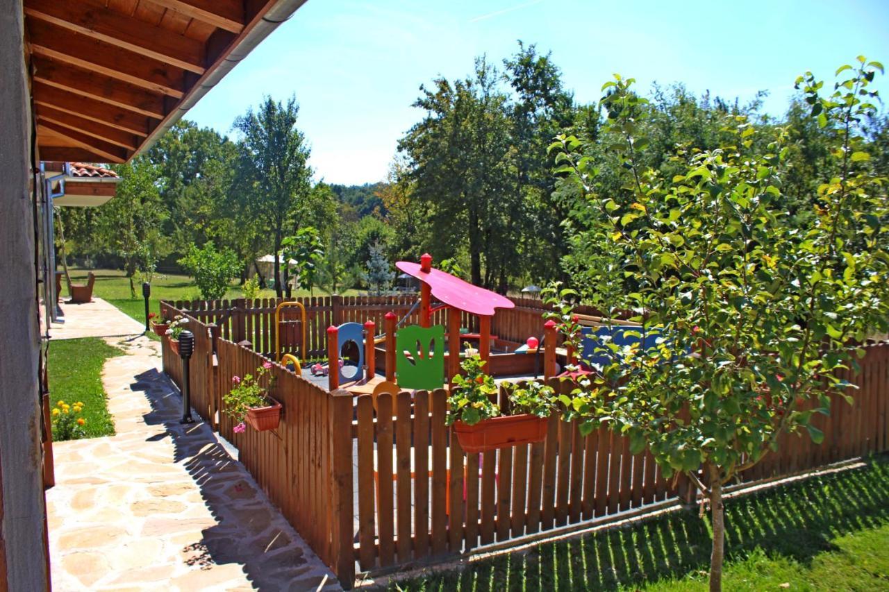 Hotel Sinjirite Complex Elena Zewnętrze zdjęcie